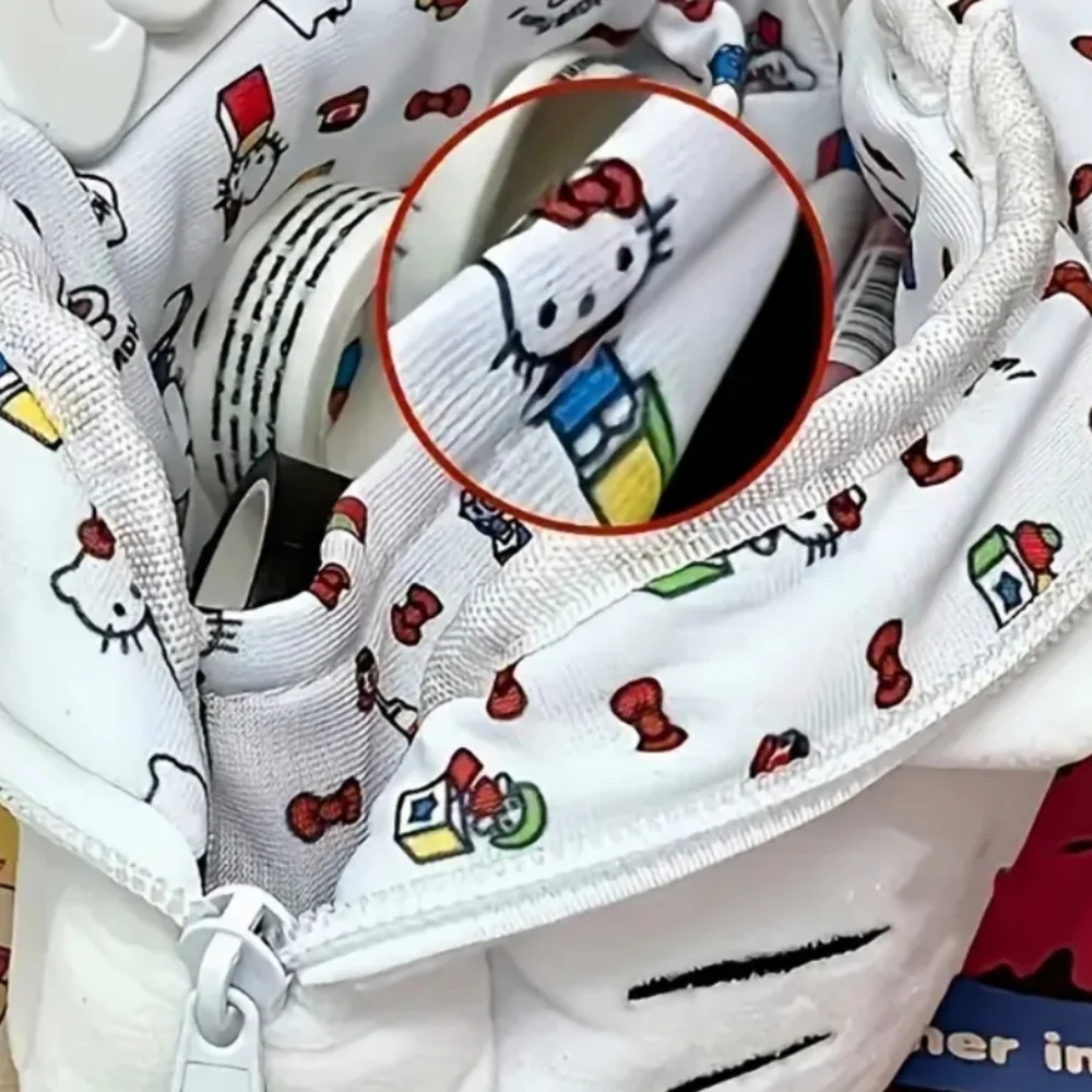 🆕️HELLO KITTY COSMETIC BAG WITH LINED INTERIOR WITH POCKET